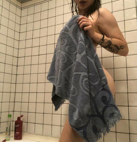 Девушка по вызову: Ваш гид к максимальному комфорту и удовольствию